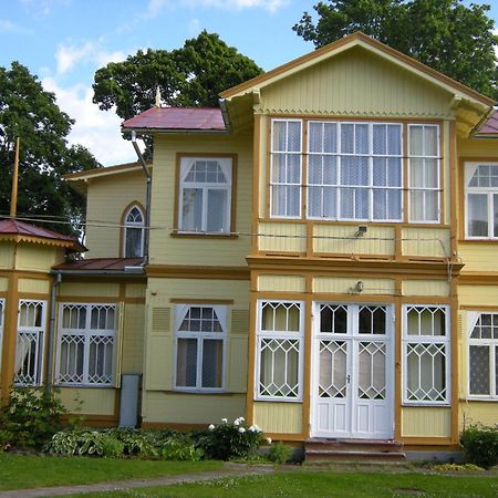 Guesthouse Airava Jūrkalne Екстериор снимка